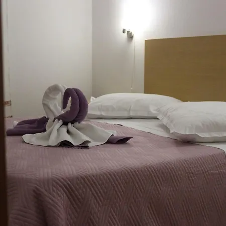 Sweet Life - Three-bedroom With Terrace And Sea View Renata St Apartment Supetar